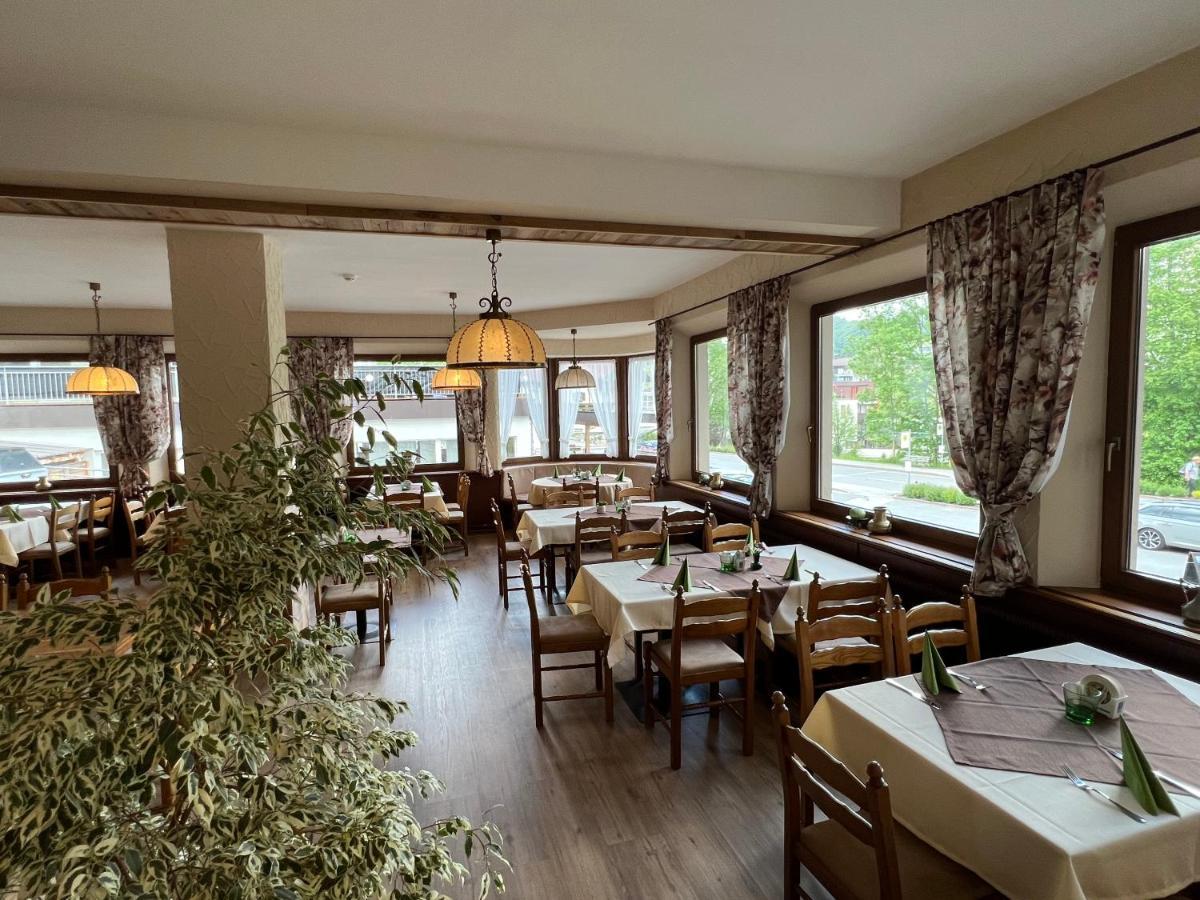 Weisses Roessl Am See Тирзее Екстериор снимка